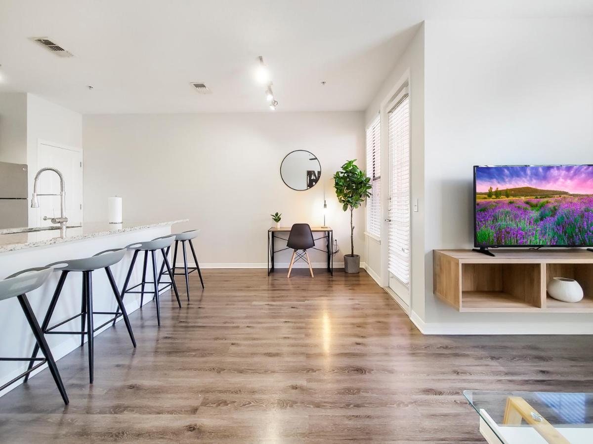 Getaway Apartment Near Beaches And Airport Tampa Exteriör bild